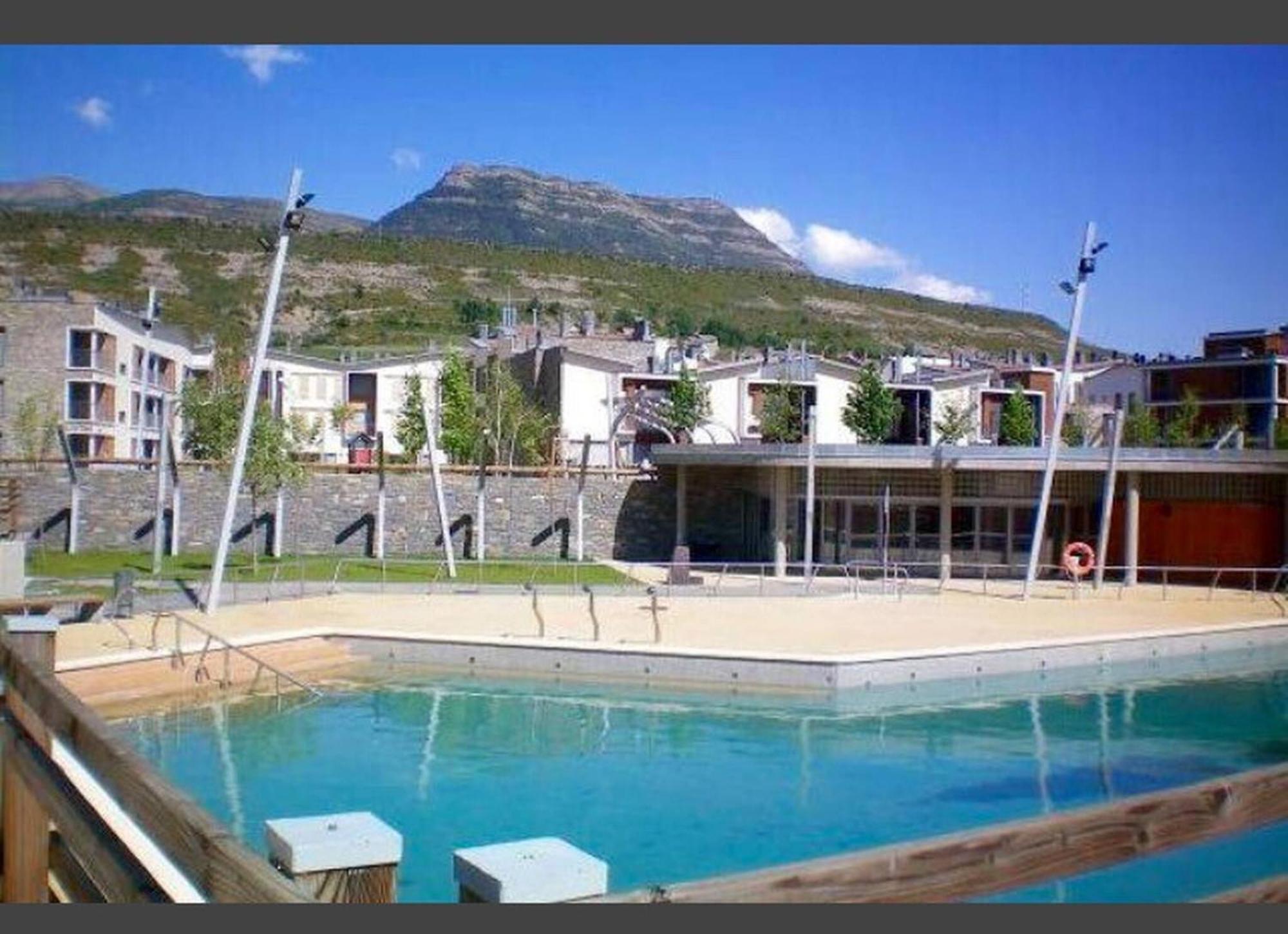 Coqueto Apto Con Vistas En Las Margas Golf N001 Sabiñánigo Kültér fotó